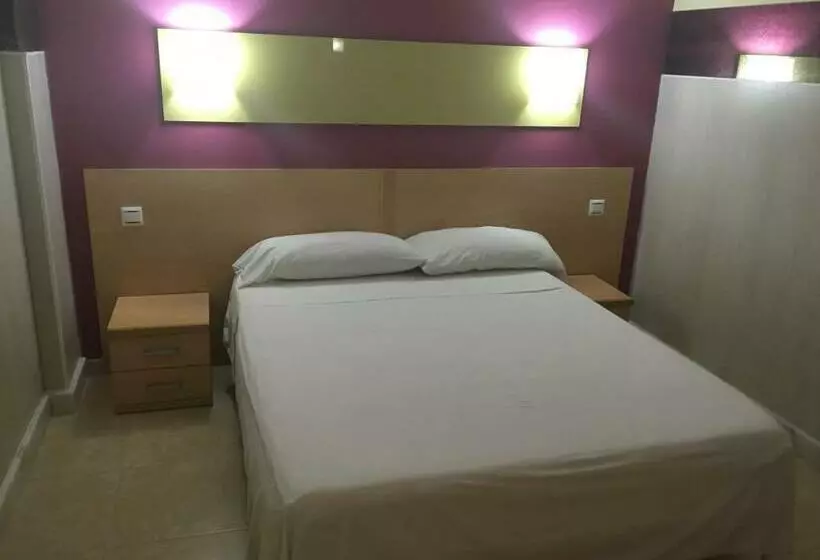 ペンション Hostal Ducal