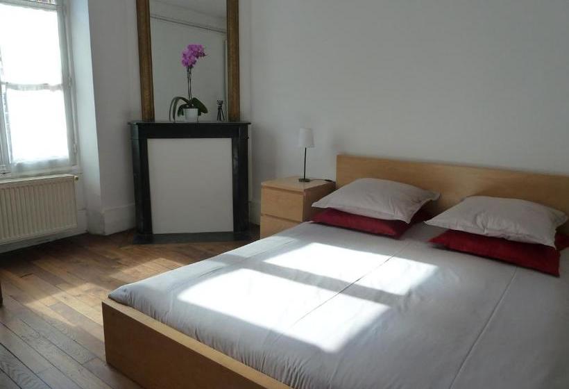 بنسيون Les Carrés