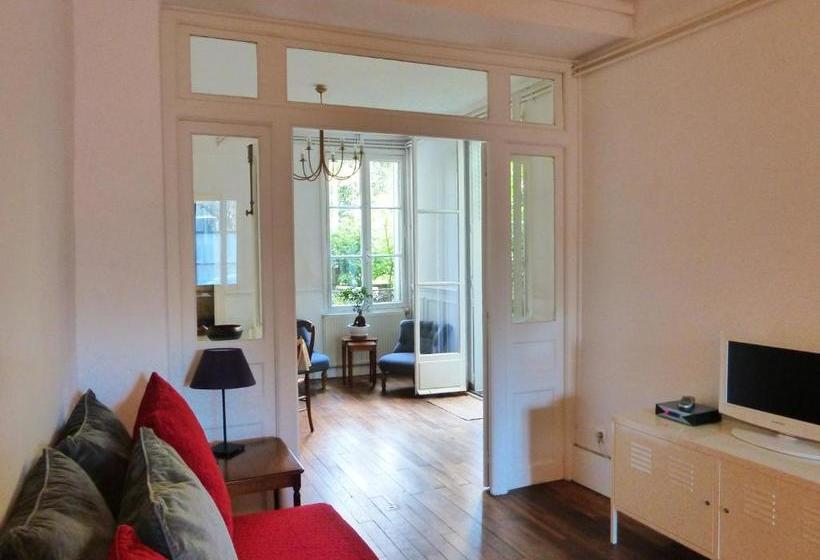 بنسيون Les Carrés