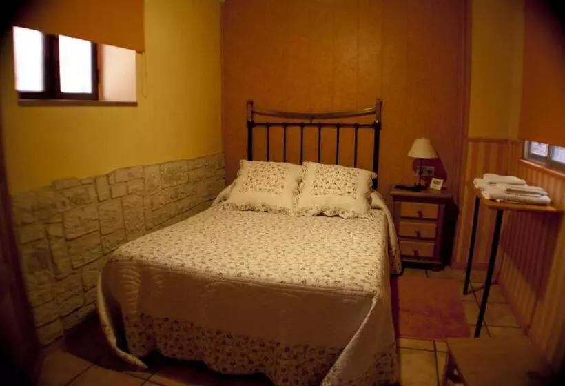 پانسیون Posada De Peregrinos