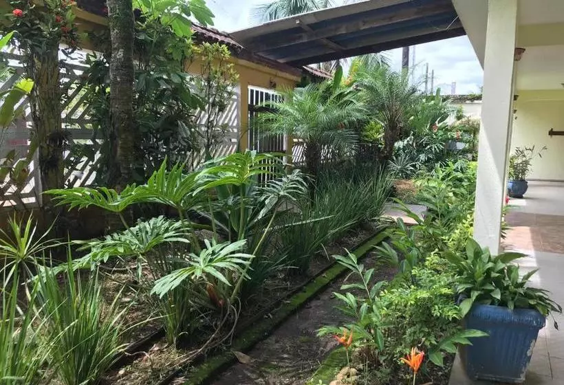 ペンション Pousada Boramar