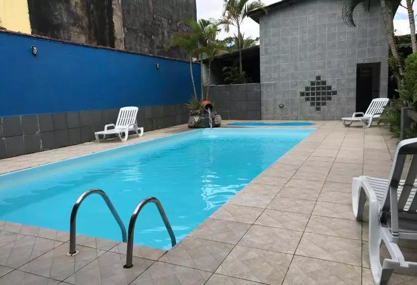 ペンション Pousada Boramar