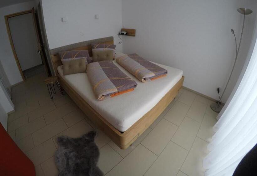 פנסיון Ustria / Pensiun Trutg