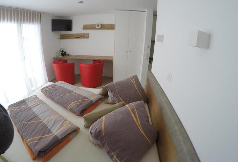 פנסיון Ustria / Pensiun Trutg