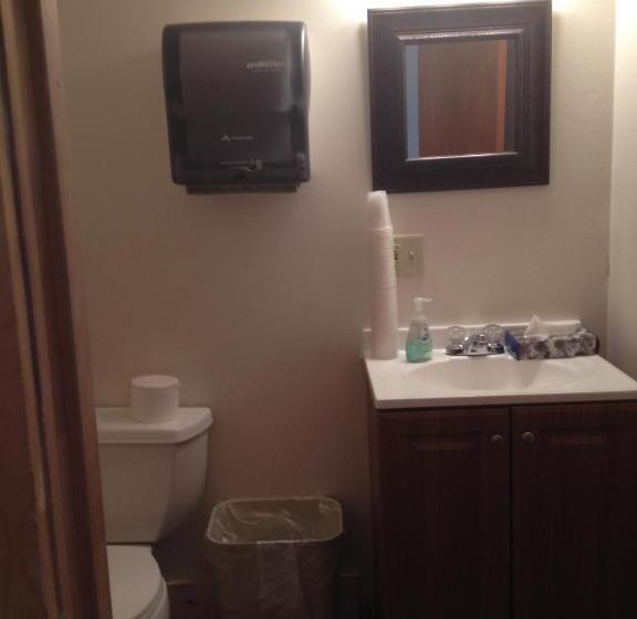 فندق صغير Duck Lake Lodge