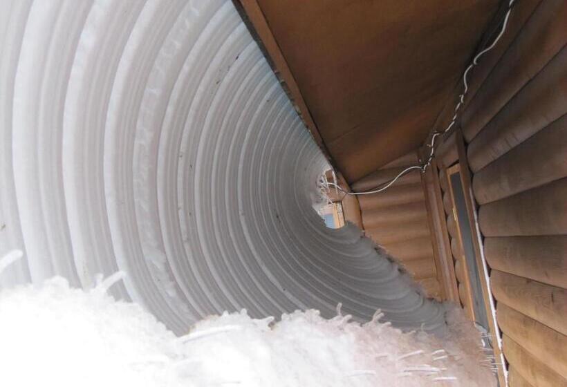 فندق صغير Duck Lake Lodge