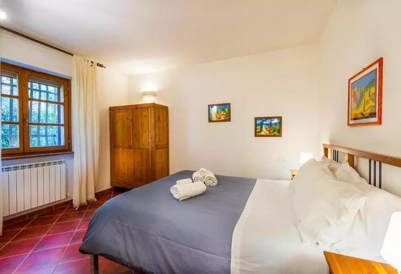 هتل Agriturismo Fattoria Podere Peciano