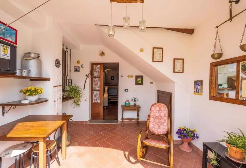 هتل Agriturismo Fattoria Podere Peciano