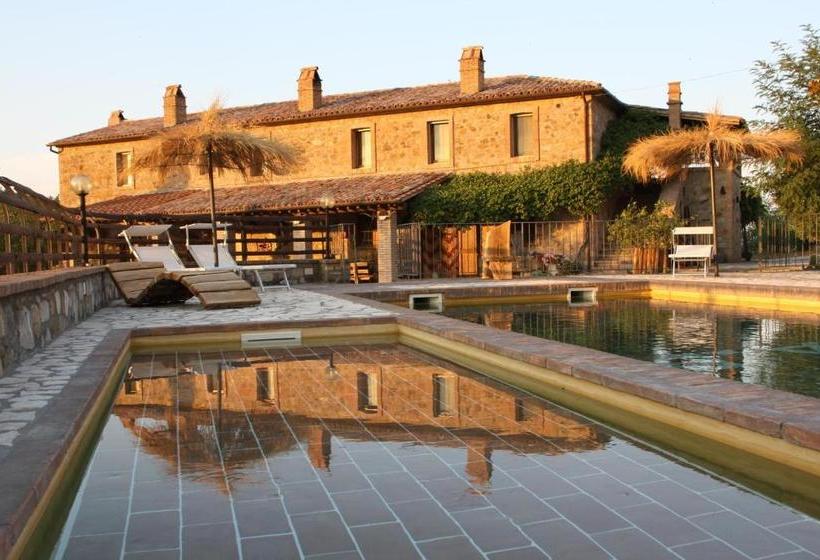 ホテル Agriturismo Selvella