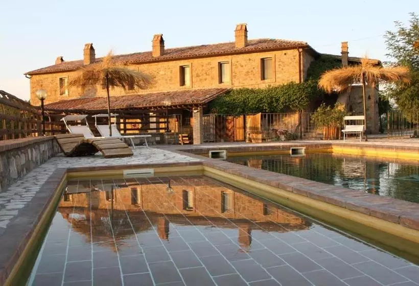 ホテル Agriturismo Selvella