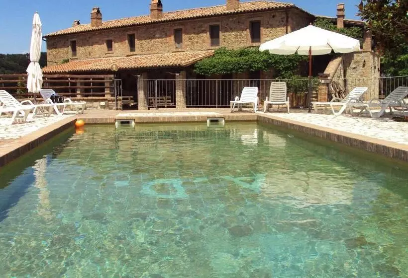 ホテル Agriturismo Selvella