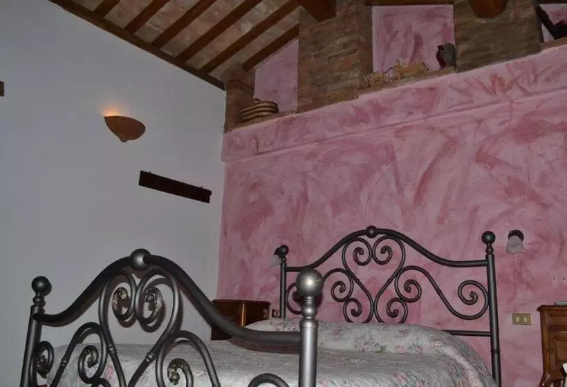 ホテル Agriturismo Selvella