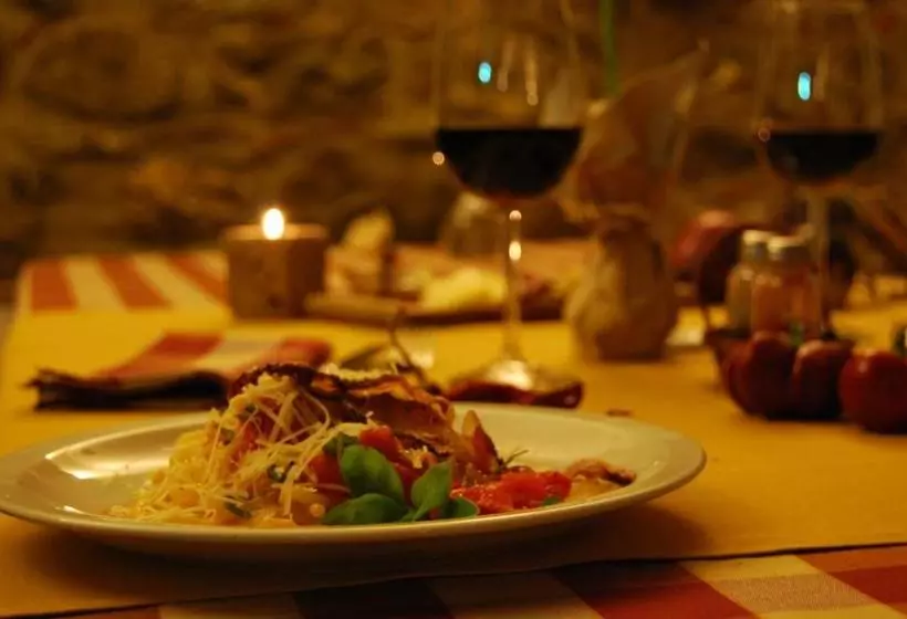 ホテル Agriturismo Selvella
