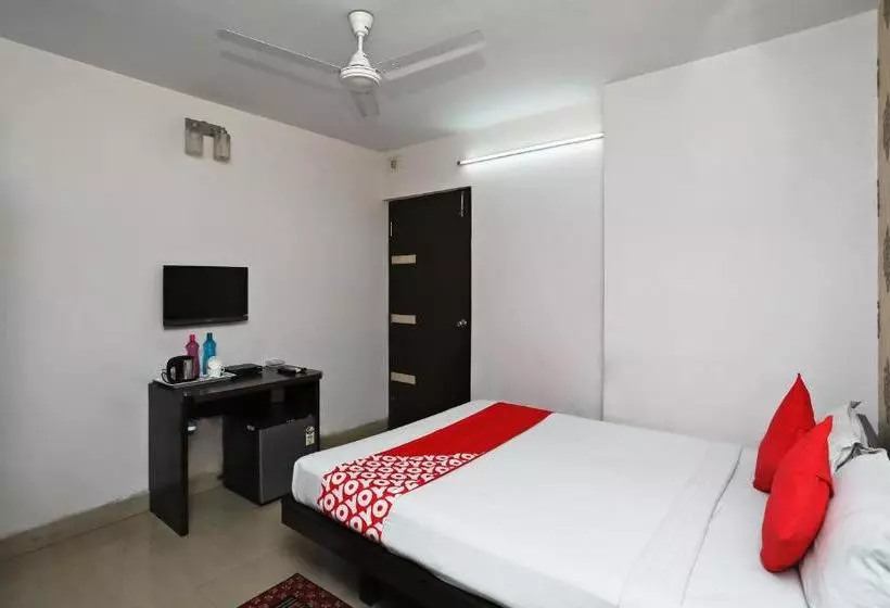 Oyo 988 Hotel Metropolis Inn
