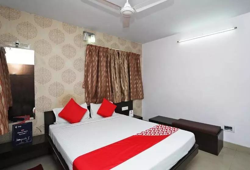 Oyo 988 Hotel Metropolis Inn