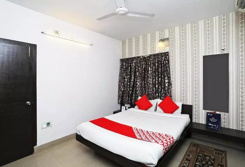 Oyo 988 Hotel Metropolis Inn