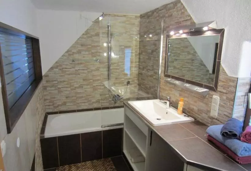 Majatalo Gästehaus Gerti