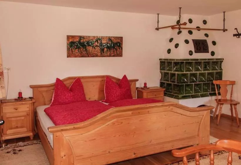 Majatalo Gästehaus Gerti