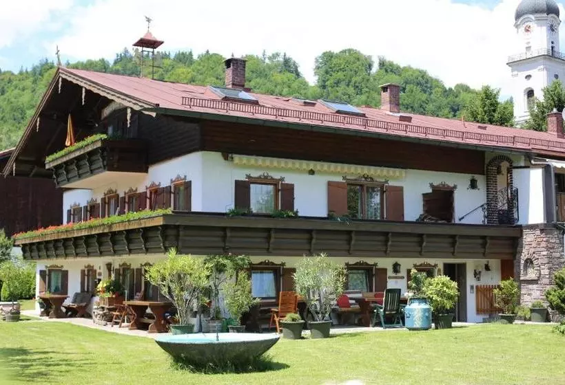 Majatalo Gästehaus Gerti