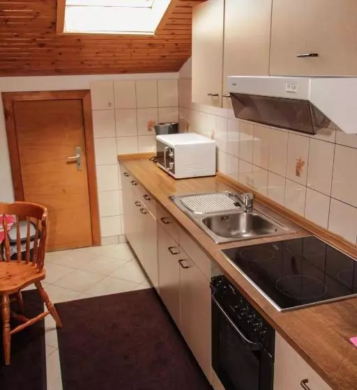 Majatalo Gästehaus Gerti