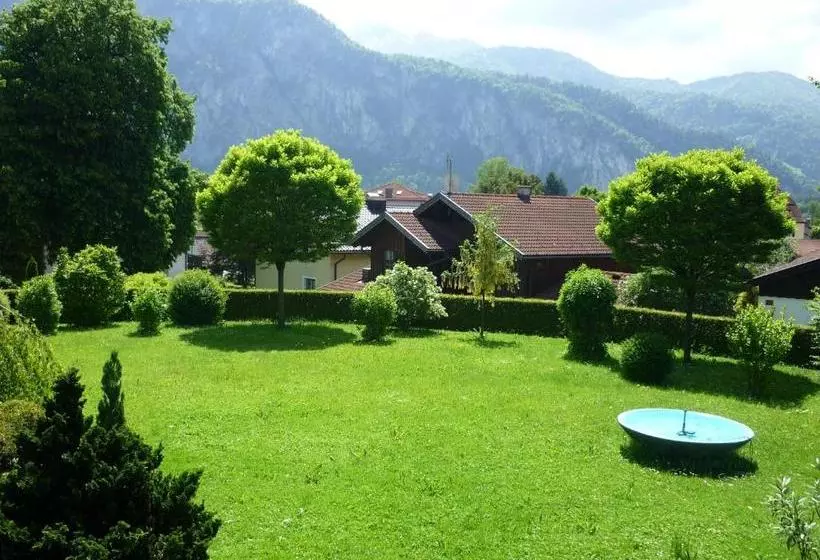 Majatalo Gästehaus Gerti