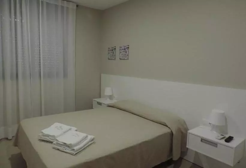 پانسیون Hostal La Placeta