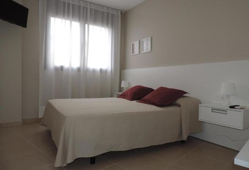 ペンション Hostal La Placeta