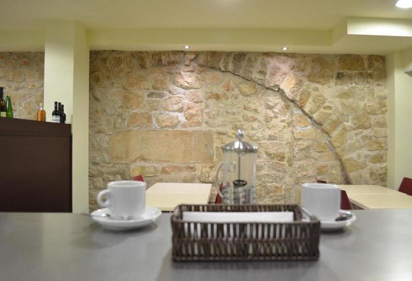 ペンション Hostal La Placeta