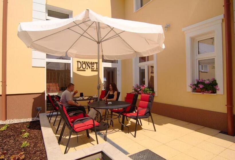 پانسیون Penzión Donet