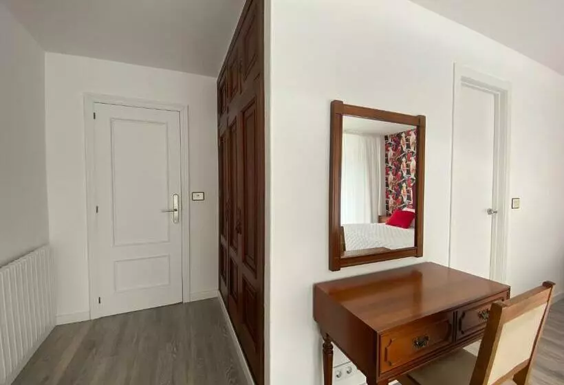 Pensión Residencia J. Lago