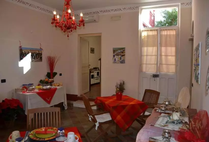 پانسیون S Attobiu B&b And Guest Houses