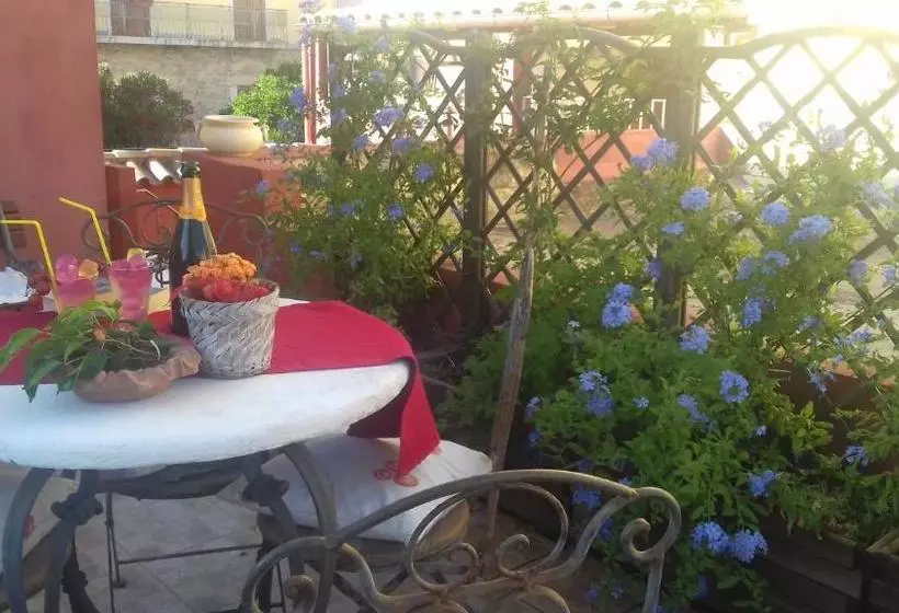 پانسیون S Attobiu B&b And Guest Houses