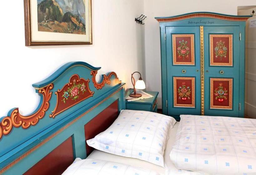 ペンション Villa Egger