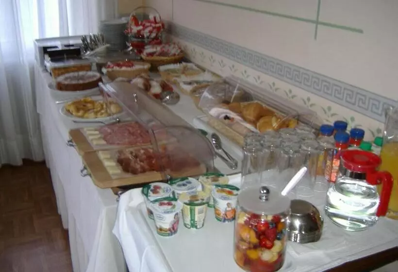 Residence Hotel Montechiara