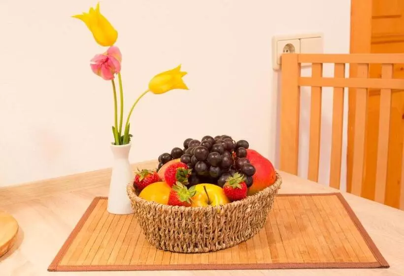 Residence Obermoarhof   Comfortable Apartments For Families, Swimmingpool, Playing Grounds, Almencar