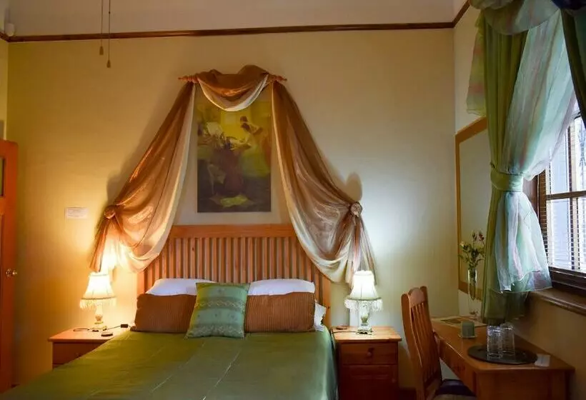 ペンション Auberge Alouette Guesthouse