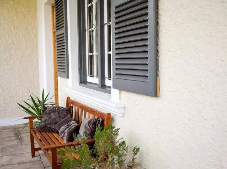 ペンション Auberge Alouette Guesthouse