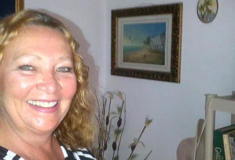 پانسیون Coconut Palms Inn