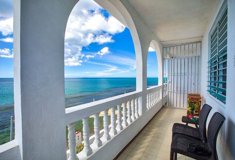 پانسیون Coconut Palms Inn