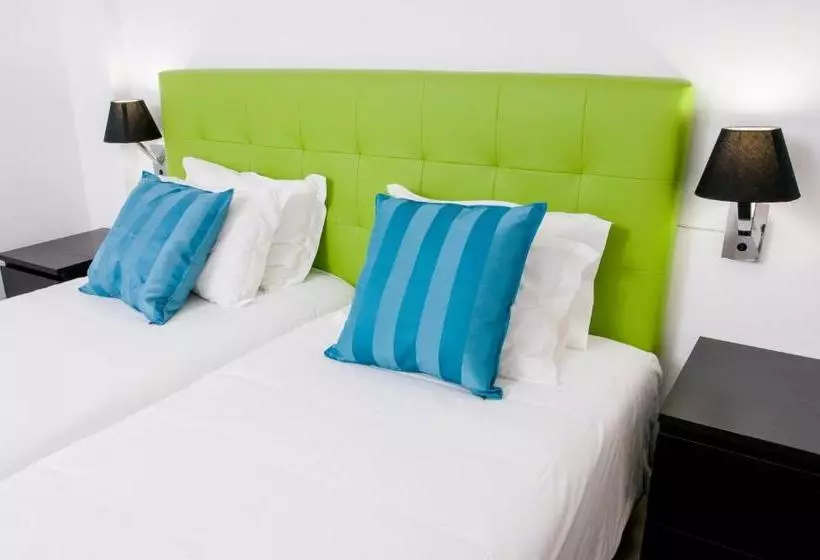 ペンション Estudios Salinas   Fuseta