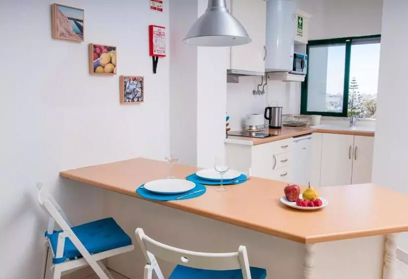 ペンション Estudios Salinas   Fuseta