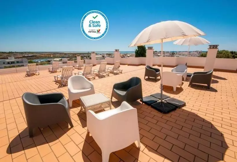 ペンション Estudios Salinas   Fuseta