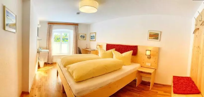 Majatalo Gasthof Graf