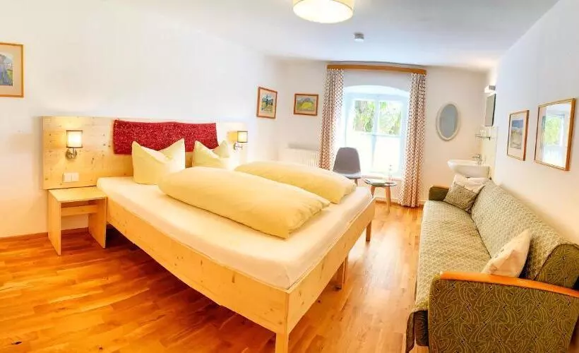 Majatalo Gasthof Graf