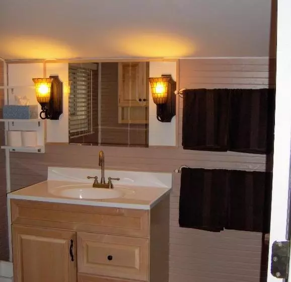 ペンション Historic 1920s Cabin