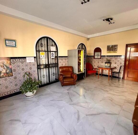 پانسیون Hostal Muriel