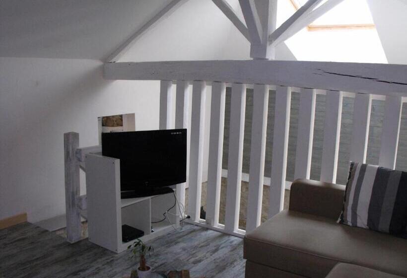 بنسيون La Flambée