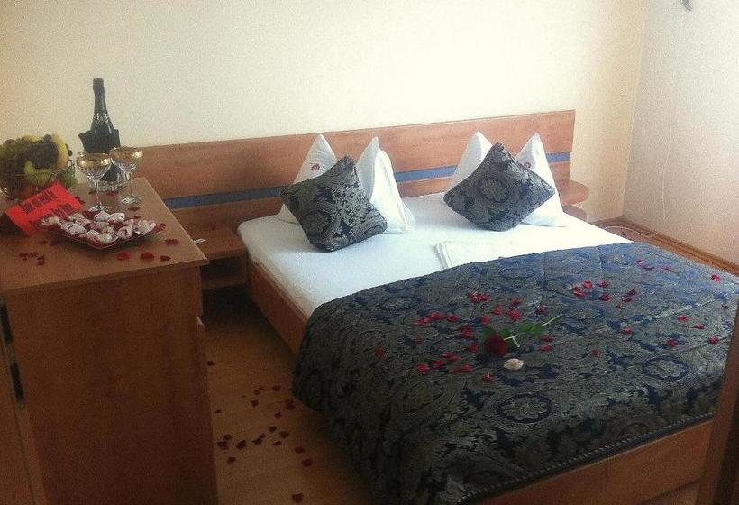 Pensiunea Red Rose Apartments