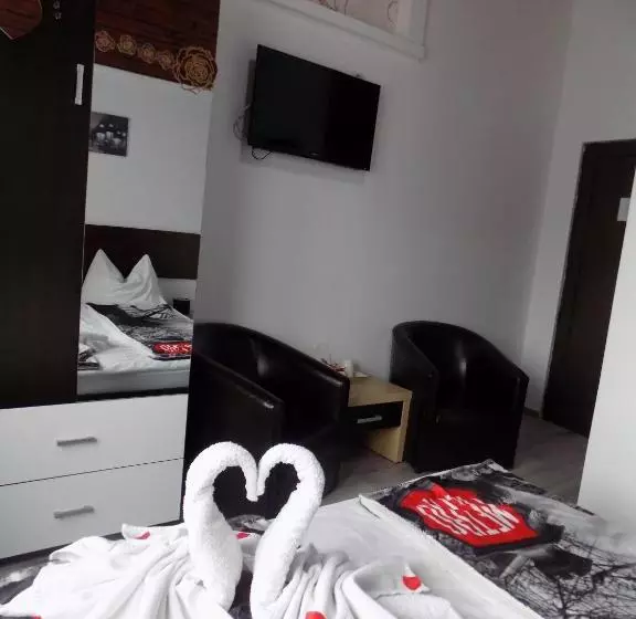 Pensiunea Red Rose Apartments