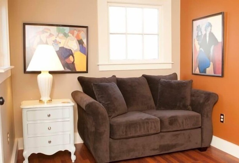 הוסטל Hydrangea Inn